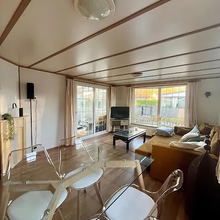 Chalet Klein Vink - 25 Broekhuizen (Limburg)